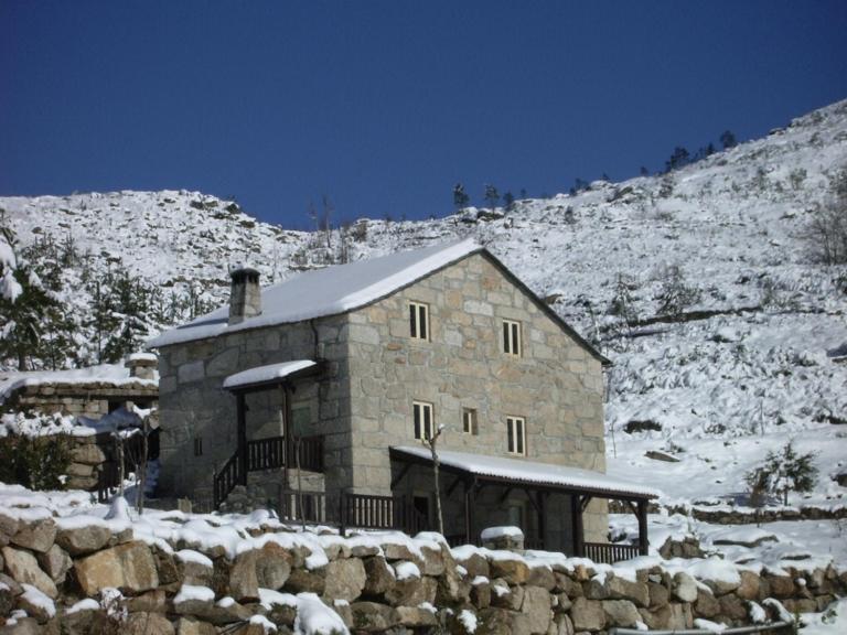 Quinta De Cabrum - B&B Alvoco da Serra