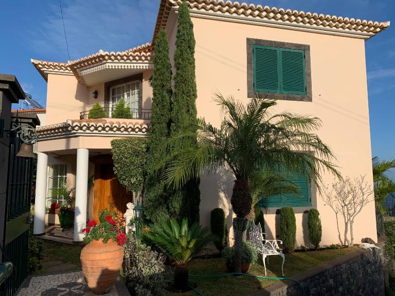 Vila Tagus Garajau - Chambres d'hôtes Caniço