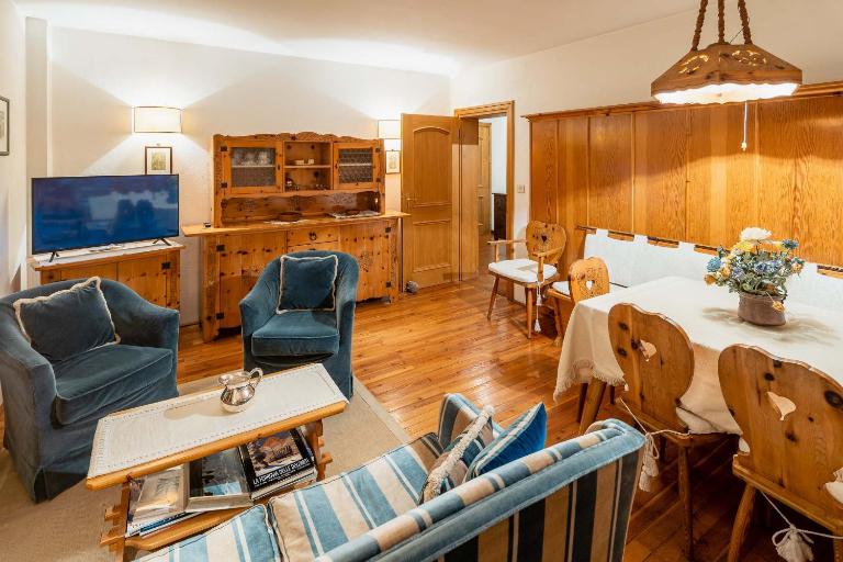Villa Radiosa - Gruppo Stay - Bed and Breakfast Cortina d'Ampezzo