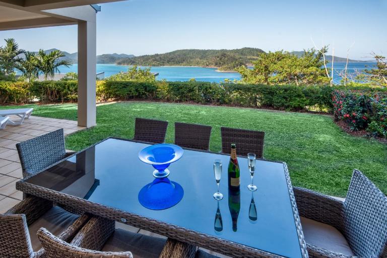 La Bella Waters 1 Wide Reaching Ocean Views And Buggy - Chambres d'hôtes Hamilton Island
