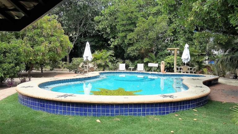Praia do Forte Apartamento de Dois Quartos Charme e Conforto Dentro da Vila ! ATENÇÃO quartos conjugados - B&B Praia do Forte