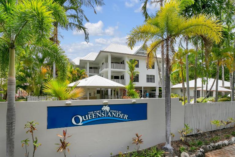 Seascape Holidays at The Queenslander - Bed and Breakfast Port Douglas