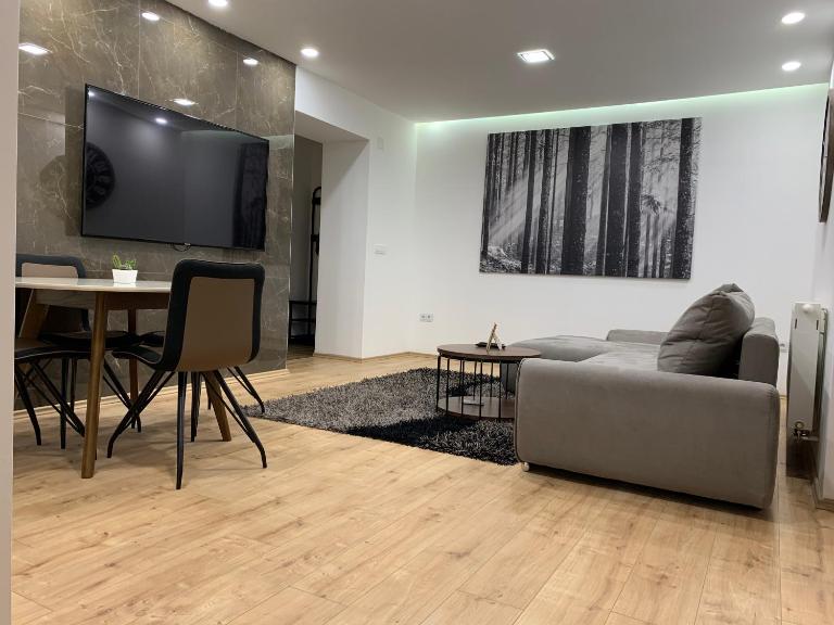 BLACK APARTMENT by ALEX RAFAEL - B&B Zagreb