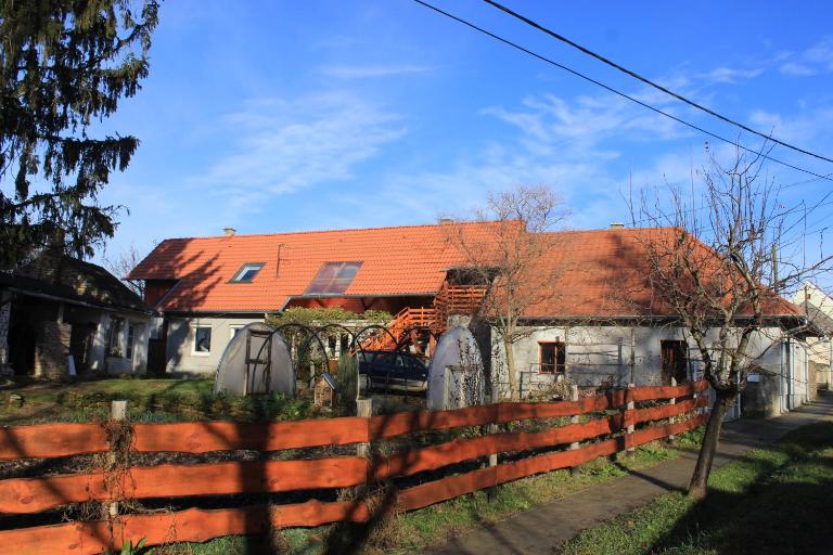 A Kert Apartman - B&B Rezi