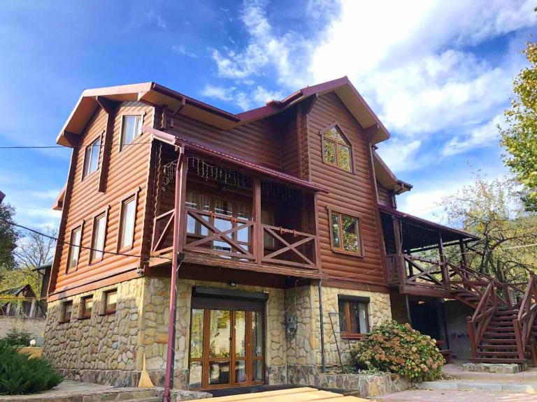 Karpatska Mria - B&B Yaremche