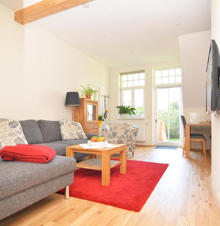 Schloms Hof - Ferienwohnung Waffensen