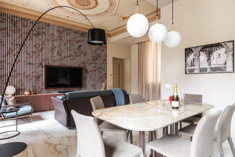 Palazzo Visconti - by MyHomeInComo - Bed and Breakfast Como