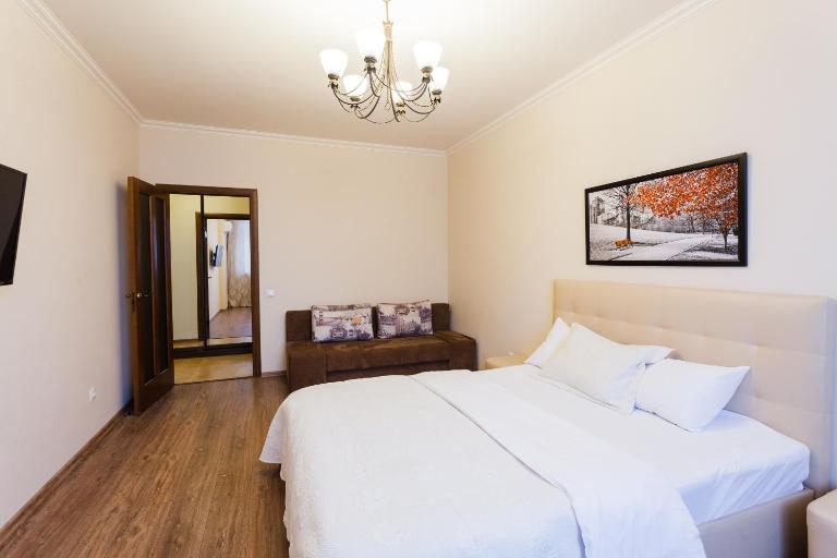 Apartment with two Bedroom on Bazhana 8b - B&B Kyiv
