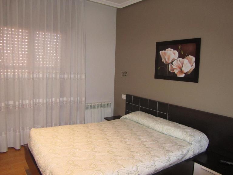 Hostal Puerta La Villa - B&B Tordesillas