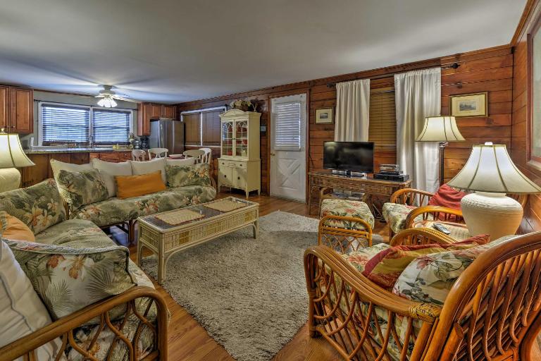 Seaside Park Apt: Outdoor Shower, Walk to Beach! - Ferienwohnung Seaside Park