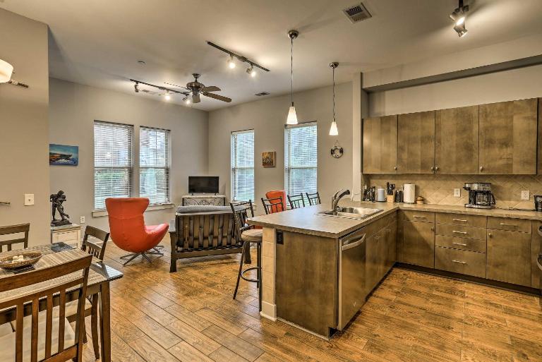 Your 2BD Wilmington Spring Break Retreat! - Bed and Breakfast Wilmington