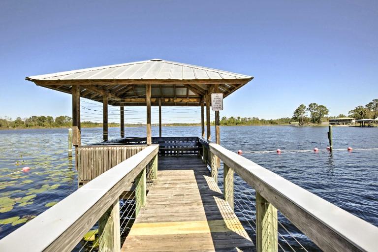 Peaceful Pomona Park Home: 1 Mi to Lake Broward! - Bed and Breakfast Satsuma
