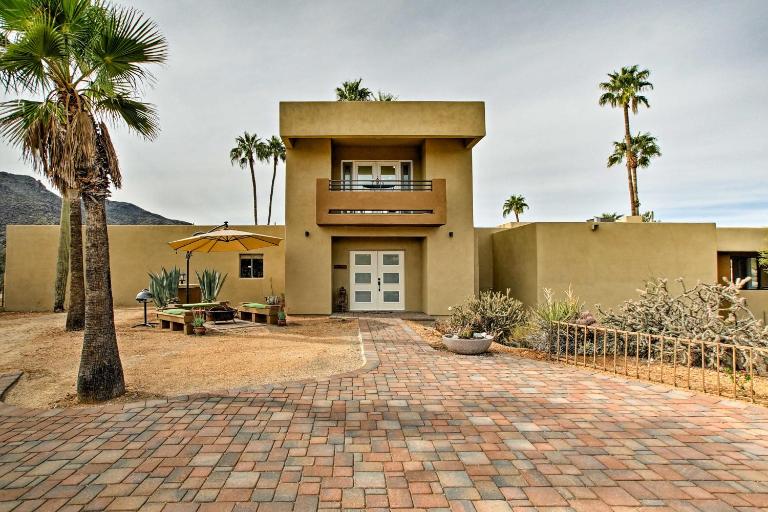 Cozy Casita w/ Mtn View + Pool & Hot Tub Access - B&B Carefree