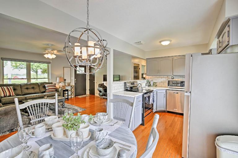 'Sunset Haven' Excelsior Springs Home on 3 Acres! - B&B Excelsior Springs