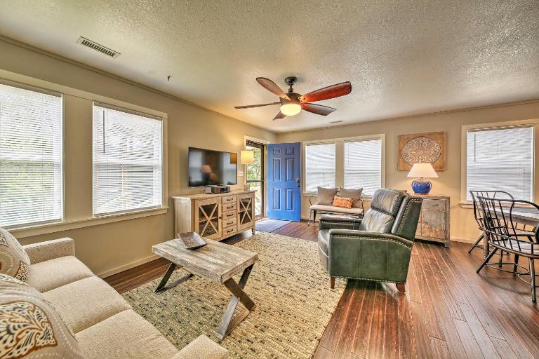 Cozy Cottage < 2 Mi to Cape Hatteras Nat’l Shore! - Chambres d'hôtes Frisco