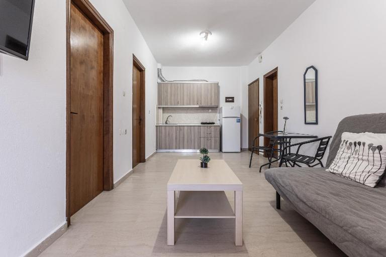 Mike's Apartments - Ferienwohnung Néoi Póroi