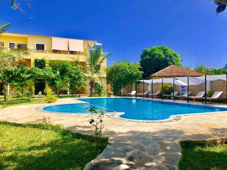 Flametree Beach Homes - Chambres d'hôtes Diani Beach