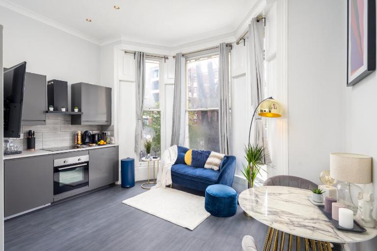 Kensington Modern Apartment - Ferienwohnung London