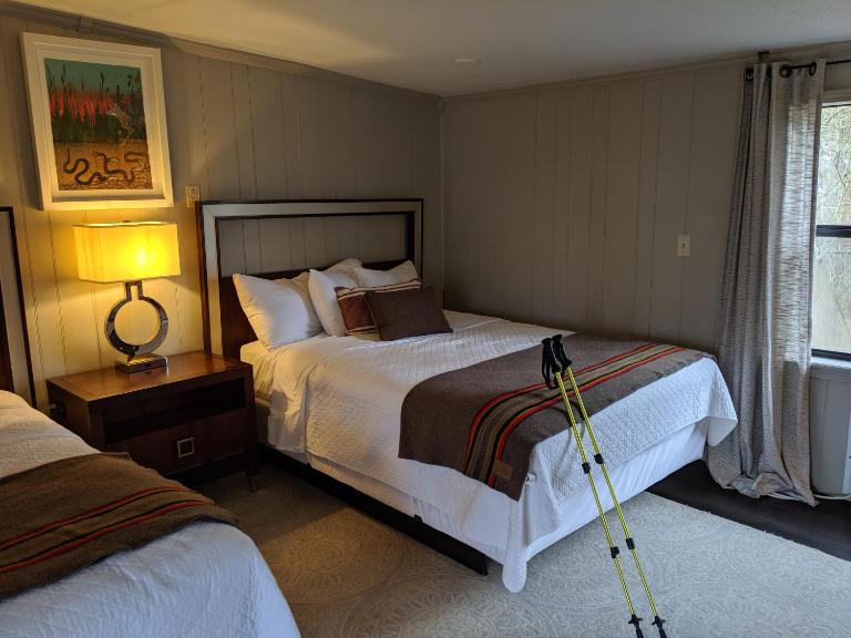Loblolly Pines Adventure Cabin 1 Q/Q - B&B Eureka Springs