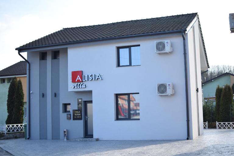 Villa Alisia - Ferienwohnung Băile Felix
