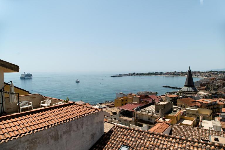 Nick & Santo's Holiday Homes - Ferienwohnung Giardini Naxos