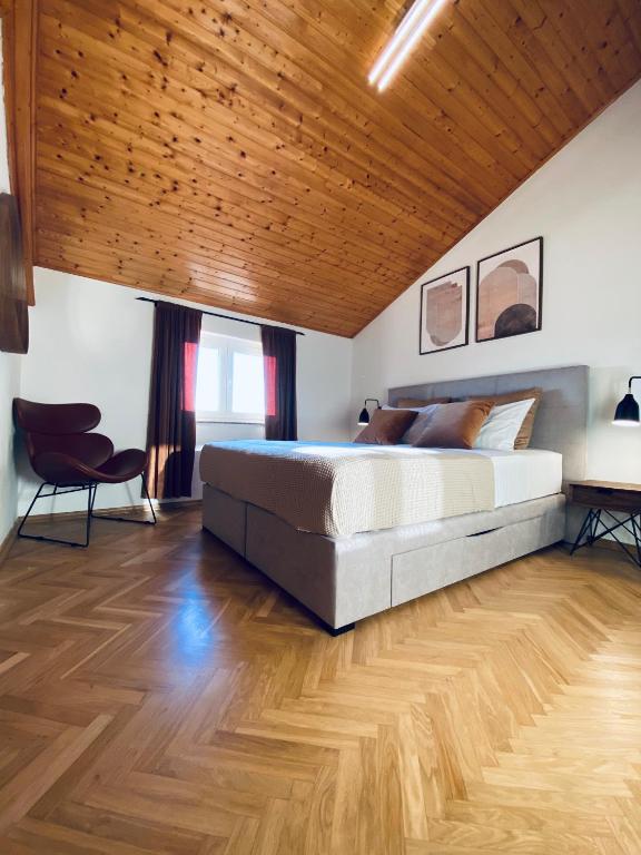 Cirjak Apartments - Bed and Breakfast Biograd na Moru