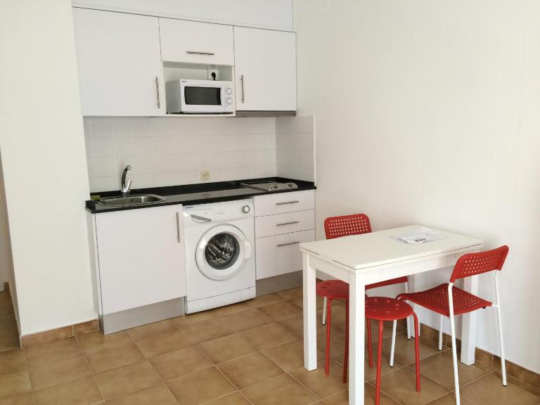 Studio 88 - free Parking - B&B Lloret de Mar