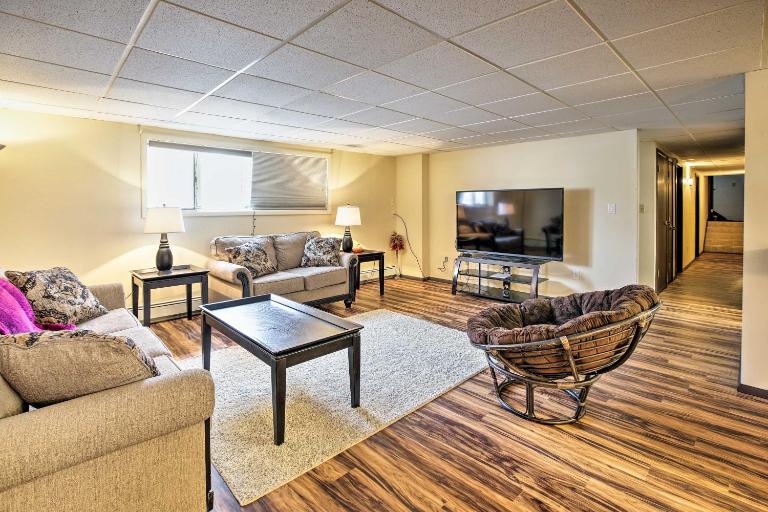 Lakefront Fairbanks Unit, 1 Mile to Pioneer Park! - B&B Fairbanks