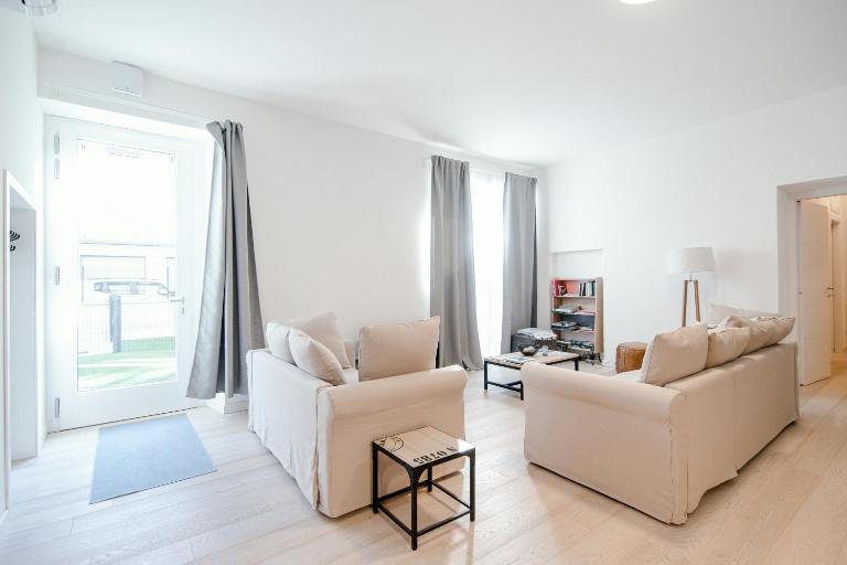 Borgo Vico Garden by "The House Of Travelers" - B&B Como