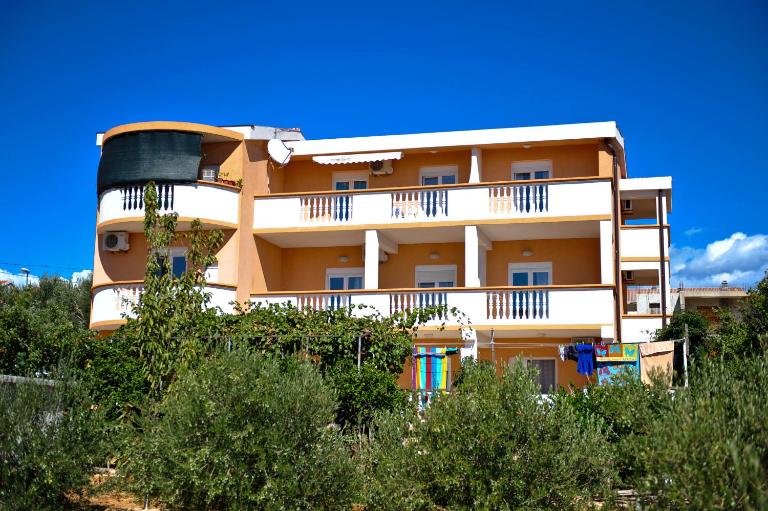 Dorica Dabo - B&B Novalja