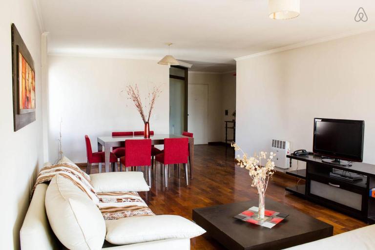 Departamento enorme sobre Cañada Patio Olmos - Ferienwohnung Córdoba