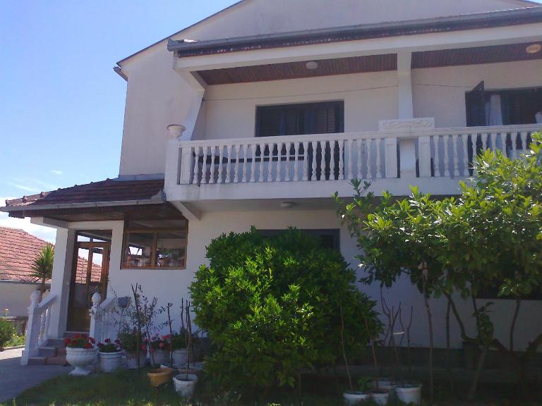 Guesthouse Sinani - Ferienwohnung Ulcinj