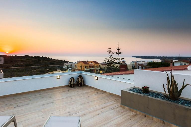 Villa Amelia I Free 8 seater mini van & pool - B&B Kalathas