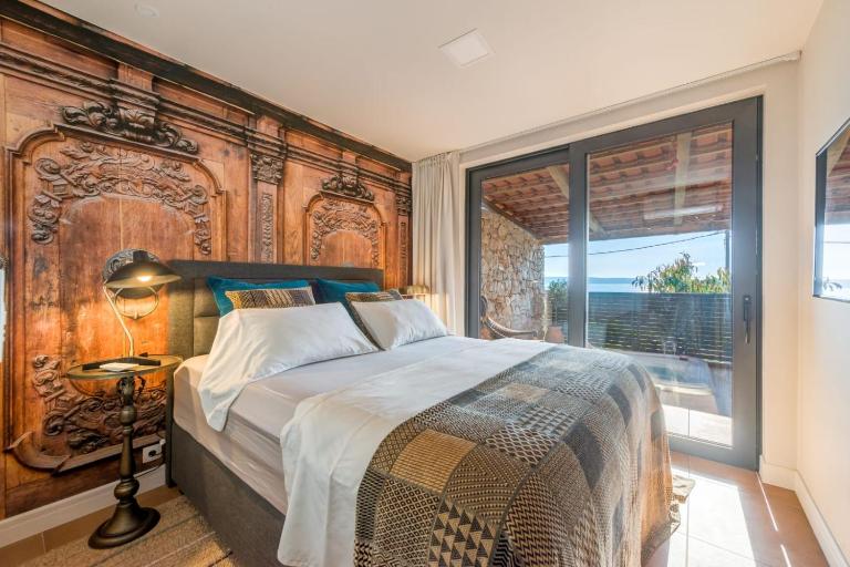 Paradiso Apartment with Private Jacuzzi and Terrace - B&B Trogir