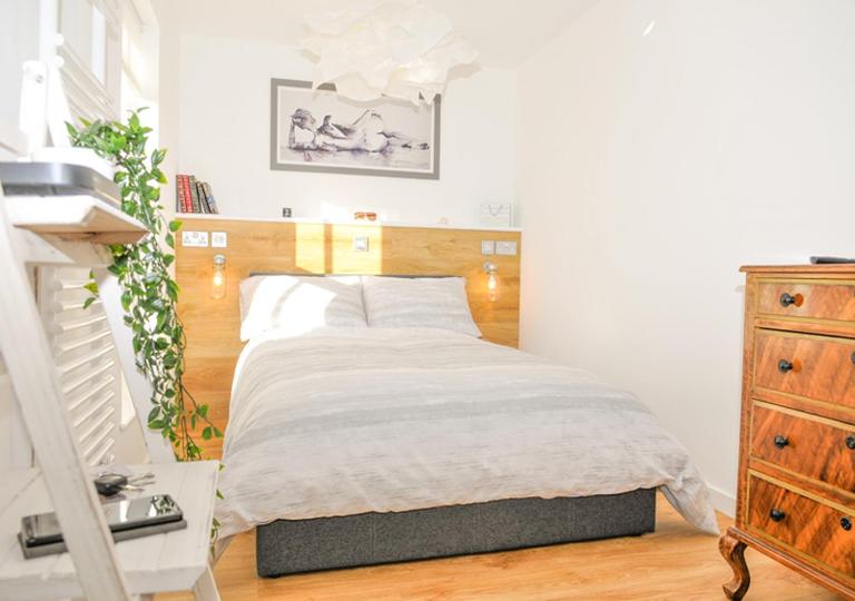 Whitsun Cottage - A cosy one bedroom Victorian cottage sleeping up to 3 guests - Chambres d'hôtes Gosport