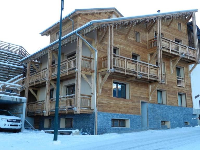 Chalet L'Establou - Bed and Breakfast Vars