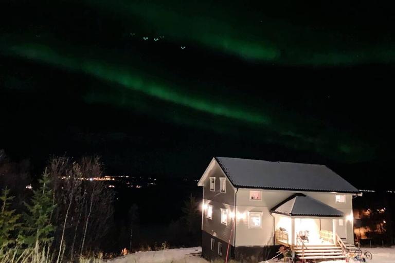 Best of Lyngen panorama apartment - B&B Lyngseidet