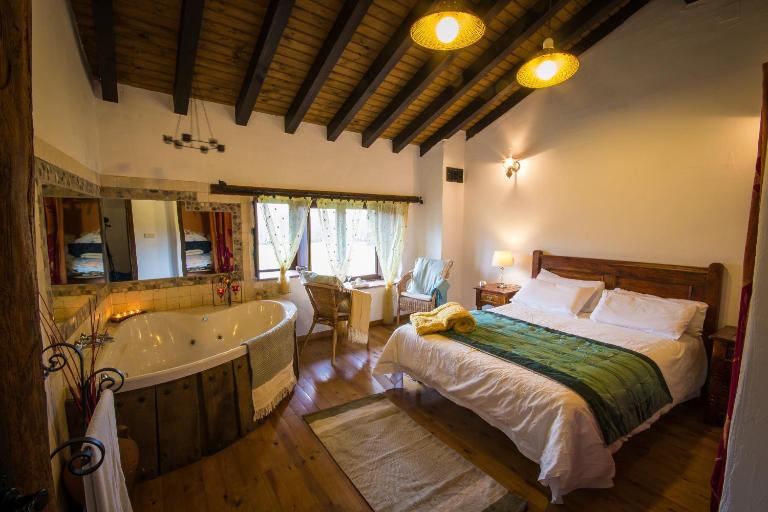 Casa rural La Tenada - B&B Los Narros
