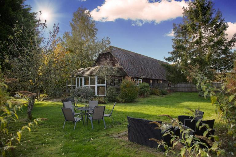 Landews Meadow Cottages - Bed and Breakfast Badlesmere