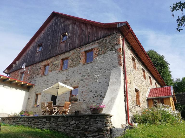 Gościniec Śliwkowy Sad - Chambres d'hôtes Gniewoszów