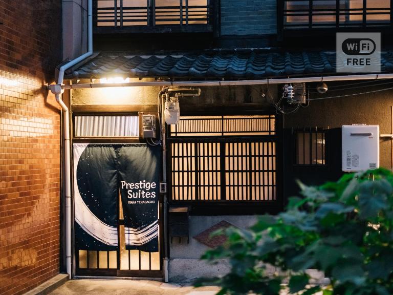 Prestige Suites Osaka Teradacho - Bed and Breakfast Osaka