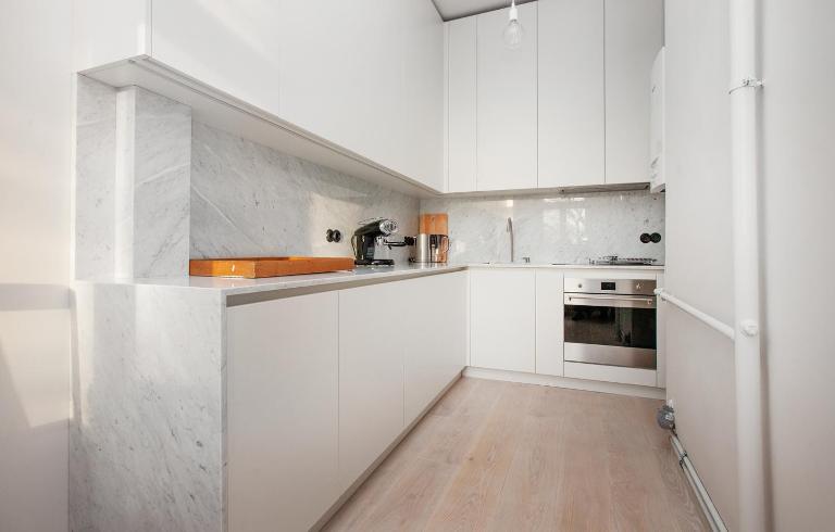 Ascetic Skolas Street Apartment - B&B Riga