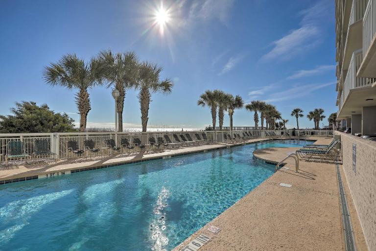 Oceanfront Corner Condo in North Myrtle Beach! - Ferienwohnung Myrtle Beach
