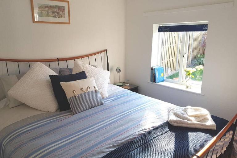 The Garden Room - B&B Chichester