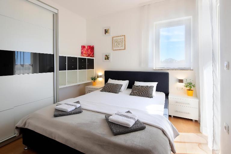 Apartment Anna - B&B Novalja