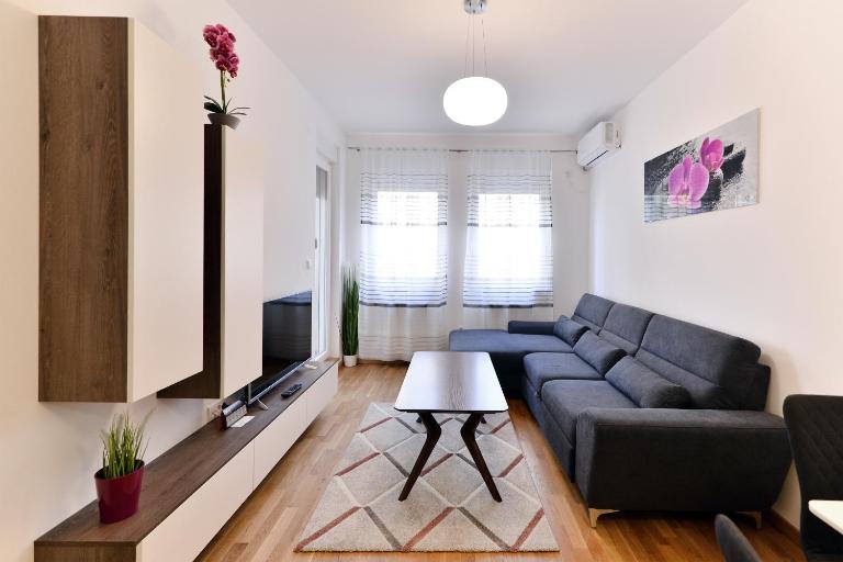 Neo Apartment - Ferienwohnung Novi Sad