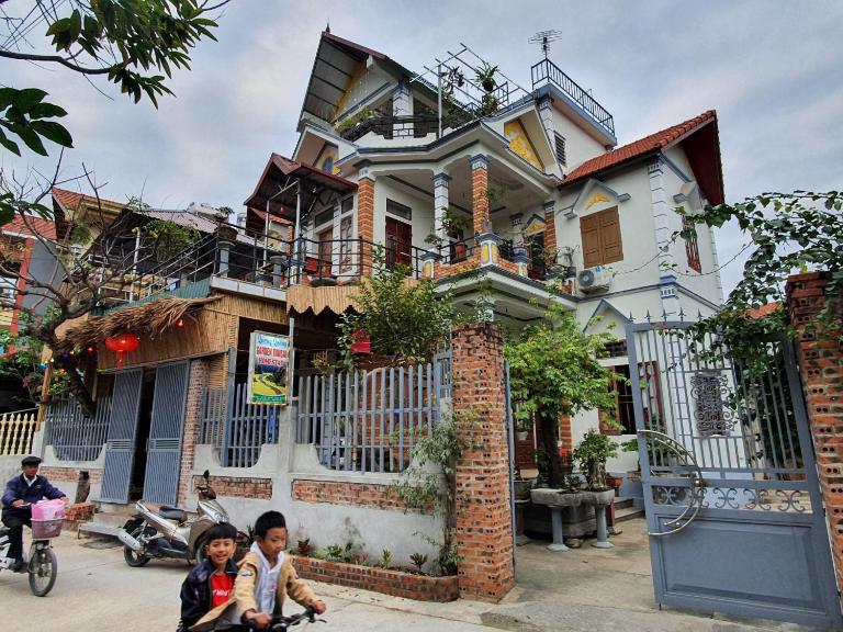 Quang Quang Garden Bonsai Homestay - B&B Ninh Bình