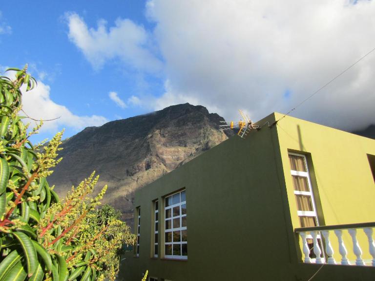 APARTMENTS ON AN ORGANIC FARM BY THE COAST, Frontera - Bed and Breakfast Frontera