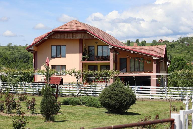 Casa de vacanta Madalina - Ferienwohnung Novaci