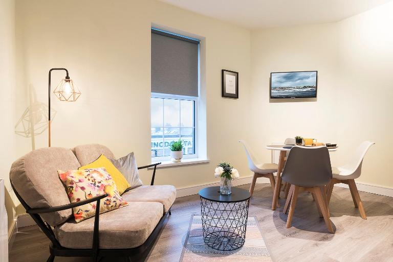 Blue Door Apartments - Ferienwohnung Newcastle